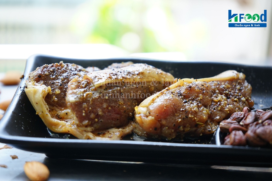 Thịt cừu nướng mọi