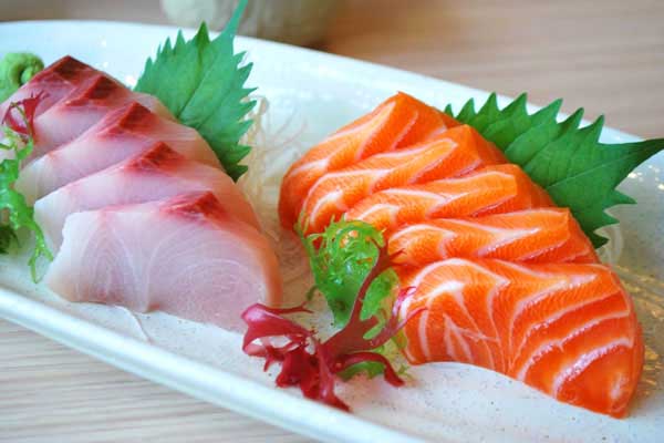 thịt dê kỵ với sashimi