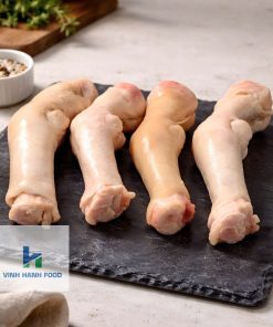 Chân dê làm sạch. Chân dê tươi