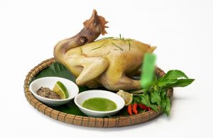 Thịt gà luộc nguyên con