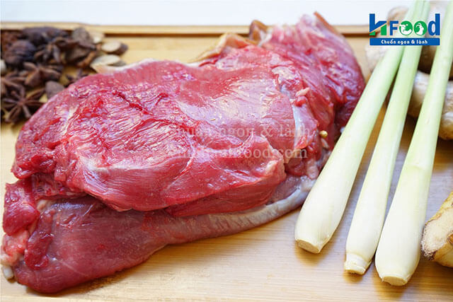 Thịt dê núi tươi sống