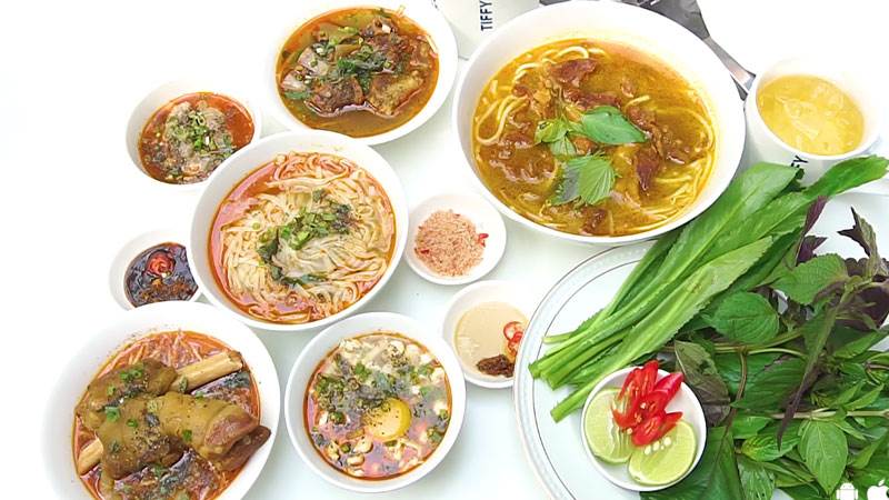 Thịt dê viên ăn cùng hủ tiếu dê